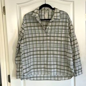 Gap long sleeve shirt
